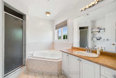 Photo 25 at 3 Waterton Crescent, Langstaff, Richmond Hill