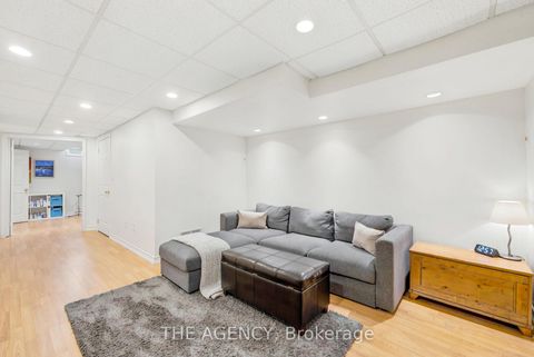 Photo 30 at 3 Waterton Crescent, Langstaff, Richmond Hill
