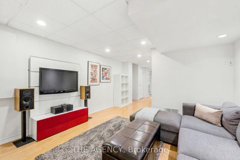 Photo 31 at 3 Waterton Crescent, Langstaff, Richmond Hill