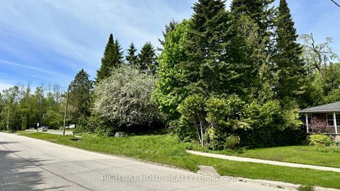 Photo 2 at 2802 Ireton Street, Alcona, Innisfil
