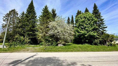 Photo 3 at 2802 Ireton Street, Alcona, Innisfil