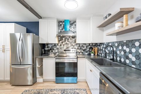 Photo 5 at 109 Daphne Crescent, Cundles East, Barrie