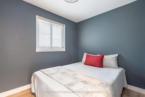 Photo 15 at 109 Daphne Crescent, Cundles East, Barrie