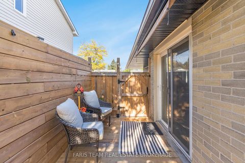 Photo 20 at 109 Daphne Crescent, Cundles East, Barrie