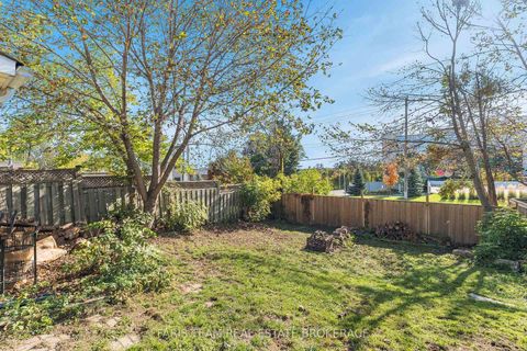 Photo 29 at 109 Daphne Crescent, Cundles East, Barrie