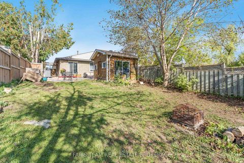 Photo 31 at 109 Daphne Crescent, Cundles East, Barrie