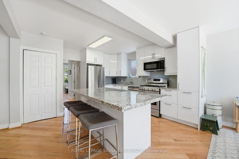Photo 6 at 48 Tower Drive, Maryvale, Toronto