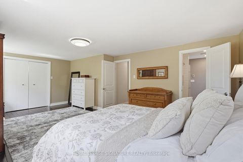 Photo 14 at 48 Tower Drive, Maryvale, Toronto