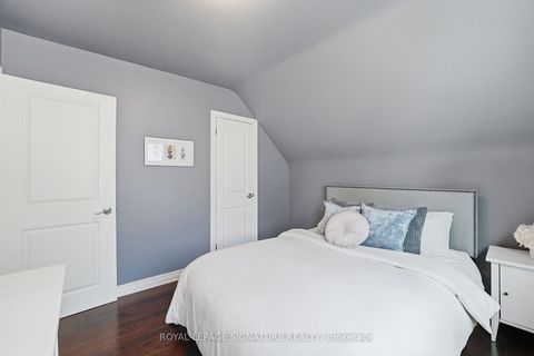 Photo 17 at 48 Tower Drive, Maryvale, Toronto