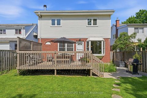Photo 24 at 48 Tower Drive, Maryvale, Toronto