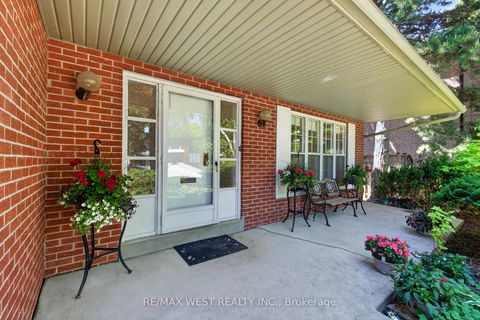 Photo 2 at 9 Harlington Road N, Don Mills, Toronto