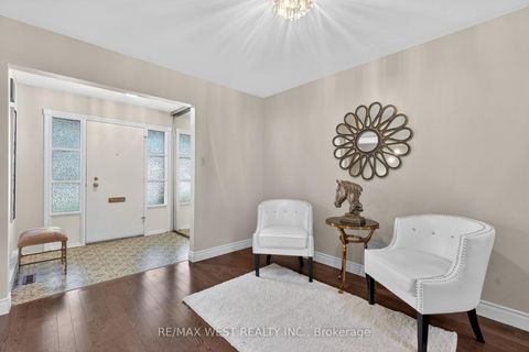 Photo 3 at 9 Harlington Road N, Don Mills, Toronto
