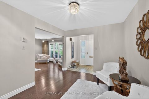 Photo 4 at 9 Harlington Road N, Don Mills, Toronto