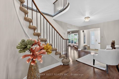 Photo 5 at 9 Harlington Road N, Don Mills, Toronto