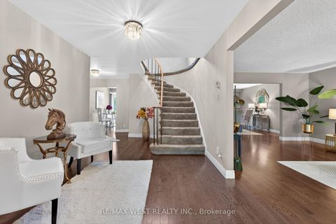 Photo 6 at 9 Harlington Road N, Don Mills, Toronto