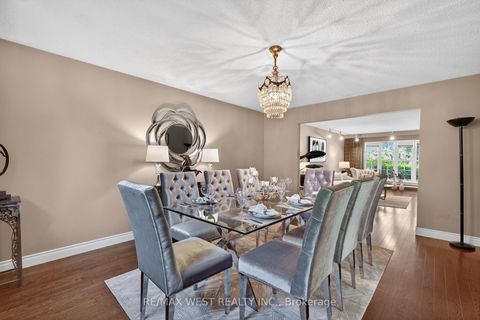 Photo 15 at 9 Harlington Road N, Don Mills, Toronto