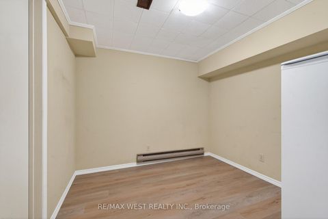 Photo 32 at 9 Harlington Road N, Don Mills, Toronto