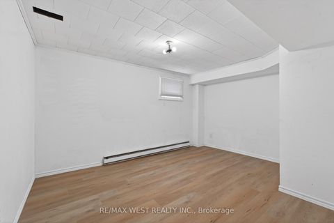 Photo 33 at 9 Harlington Road N, Don Mills, Toronto