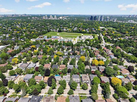 Photo 46 at 9 Harlington Road N, Don Mills, Toronto