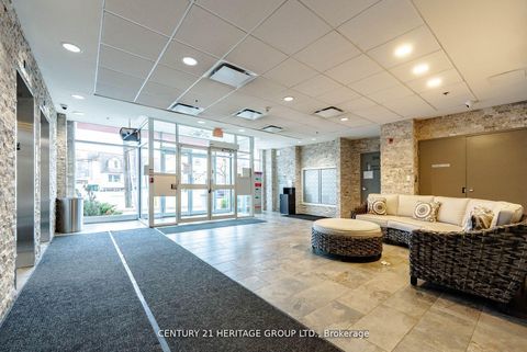 Photo 3 at 302 - 222 Finch Avenue W, Newtonbrook West, Toronto