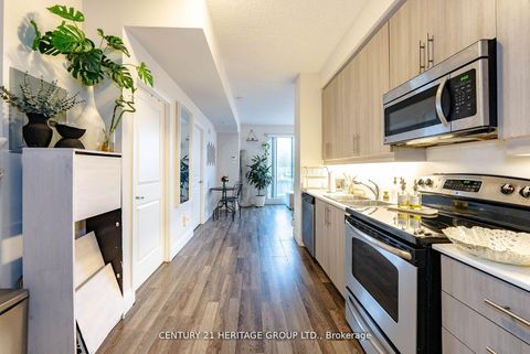 Photo 5 at 302 - 222 Finch Avenue W, Newtonbrook West, Toronto
