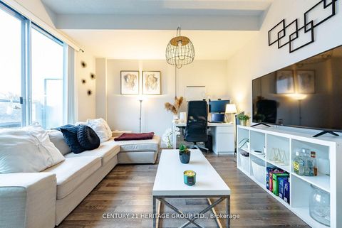 Photo 8 at 302 - 222 Finch Avenue W, Newtonbrook West, Toronto