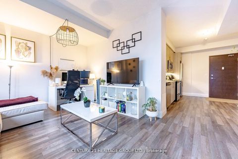 Photo 9 at 302 - 222 Finch Avenue W, Newtonbrook West, Toronto
