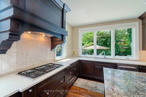 Photo 11 at 376 Prince Edward Drive N, Kingsway South, Toronto