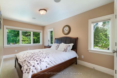 Photo 26 at 376 Prince Edward Drive N, Kingsway South, Toronto