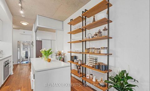Photo 5 at 516 - 20 Gladstone Avenue, Little Portugal, Toronto