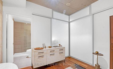Photo 12 at 516 - 20 Gladstone Avenue, Little Portugal, Toronto