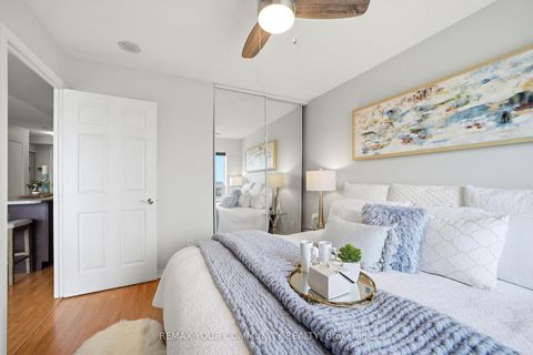 Photo 9 at 60 Heintzman Street, Junction Area, Toronto