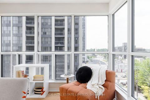 Photo 10 at 811 - 28 Hollywood Avenue, Willowdale East, Toronto