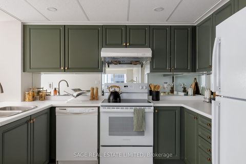 Photo 19 at 811 - 28 Hollywood Avenue, Willowdale East, Toronto