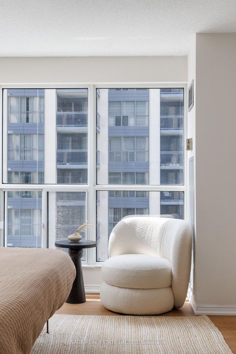 Photo 30 at 811 - 28 Hollywood Avenue, Willowdale East, Toronto