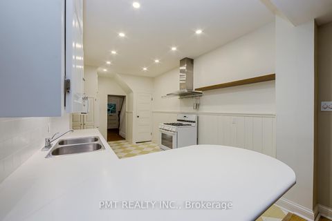 Photo 14 at 47 Herbert Avenue, The Beaches, Toronto