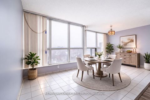 Photo 8 at 707 - 3 Rowntree Road, Jamestown, Toronto
