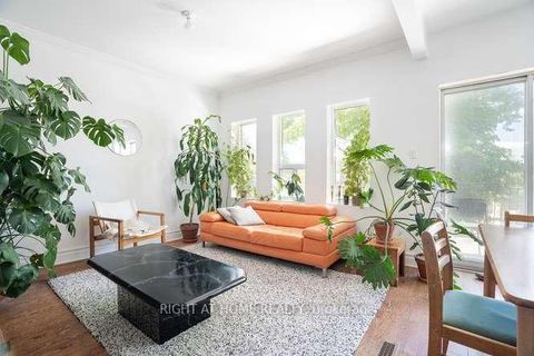 Photo 11 at 41 Lakeview Avenue, Bellwoods, Toronto