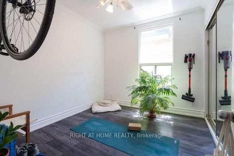 Photo 15 at 41 Lakeview Avenue, Bellwoods, Toronto