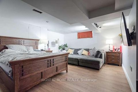 Photo 25 at 41 Lakeview Avenue, Bellwoods, Toronto