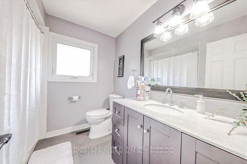 Photo 26 at 27 Sugarbush Square, Highland Creek, Toronto