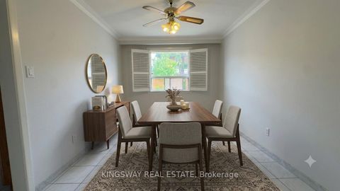 Photo 8 at 31 Quinan Drive, Maple Leaf, Toronto