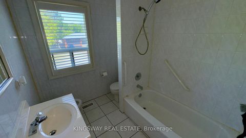 Photo 14 at 31 Quinan Drive, Maple Leaf, Toronto