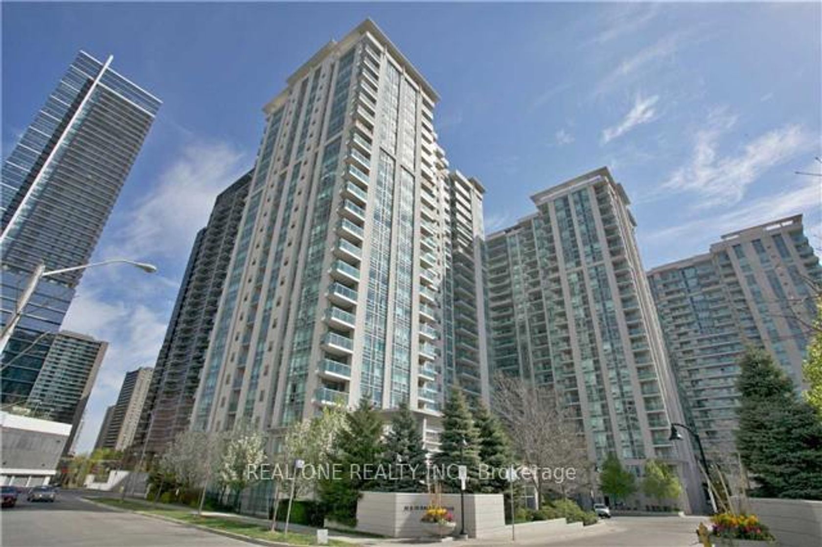 1607 - 31 Bales Avenue, Willowdale East, Toronto 