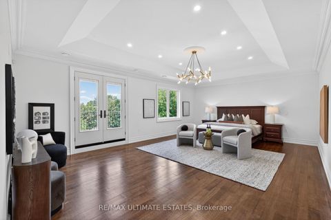 Photo 27 at 92 Caines Avenue, Newtonbrook West, Toronto