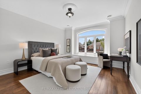 Photo 35 at 92 Caines Avenue, Newtonbrook West, Toronto