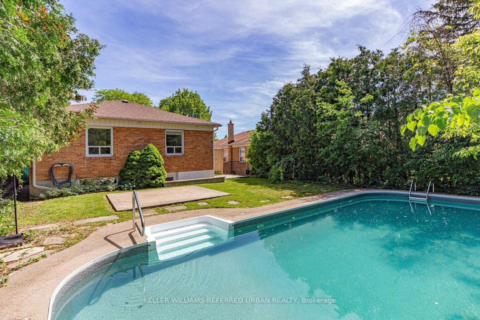 202 Park Home Avenue, Willowdale West, Toronto 