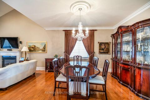 Photo 5 at 25 Leafield Drive, L'Amoreaux, Toronto