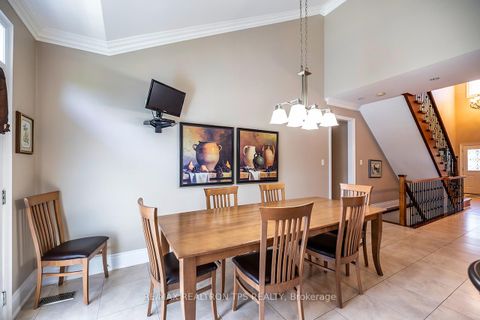 Photo 10 at 25 Leafield Drive, L'Amoreaux, Toronto