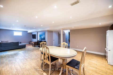 Photo 29 at 25 Leafield Drive, L'Amoreaux, Toronto